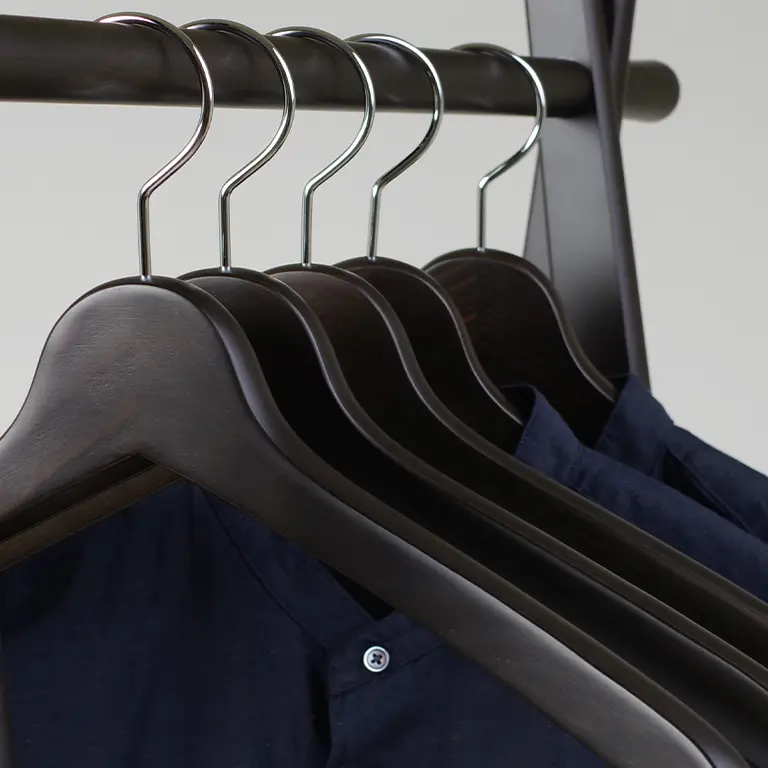収納性に優れた厚み15mmのスリムなシャツハンガー | 特集 | NAKATA HANGER