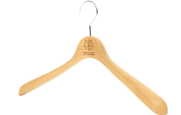 オリジナルのロゴが入った木製ハンガー