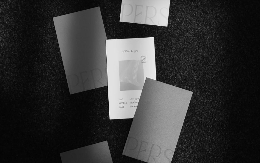PERS の香りを試せるサンプルカード