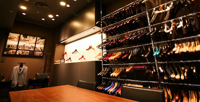 ナカタハンガーショールームの内装